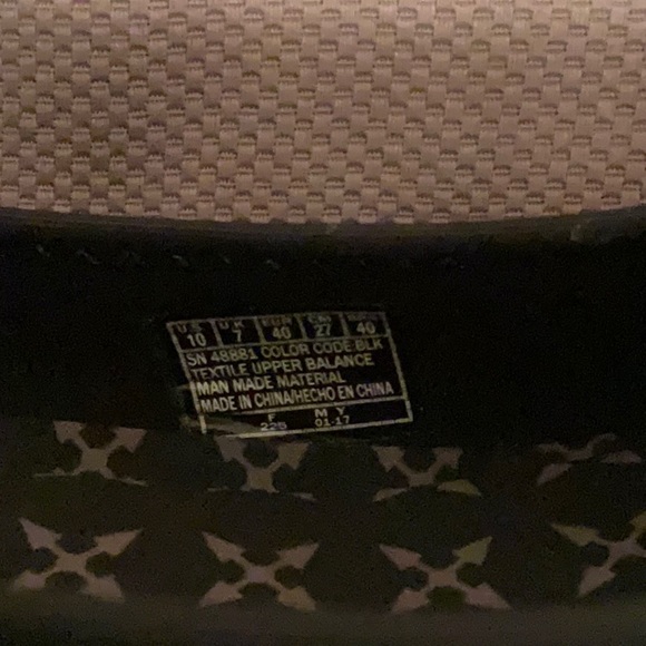 Skechers EUC - Picture 4 of 4